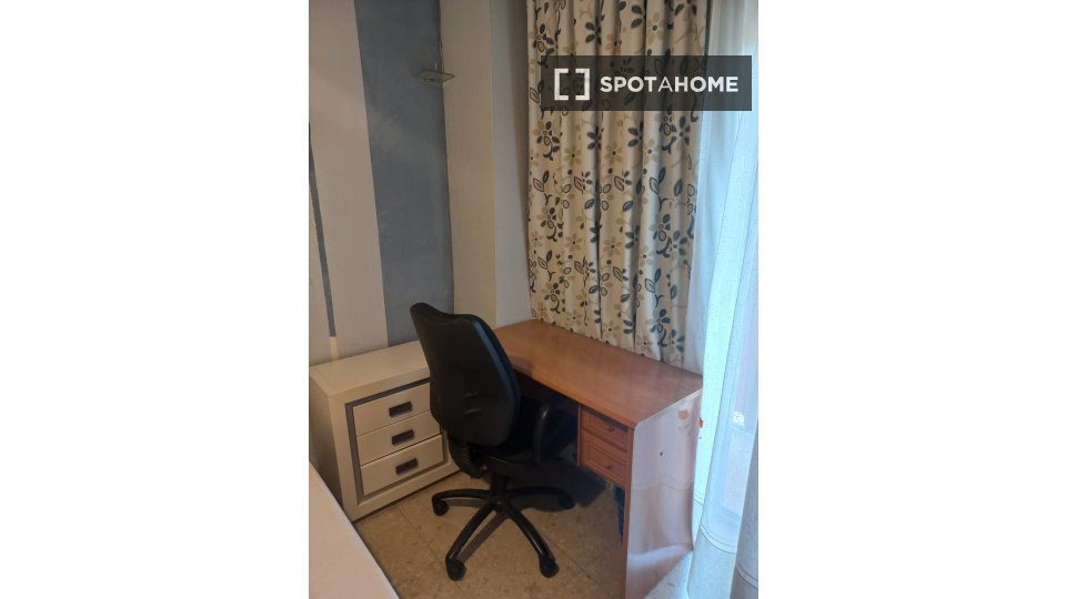 Double room Cordoba, 4 beds, 120m² — photo 21