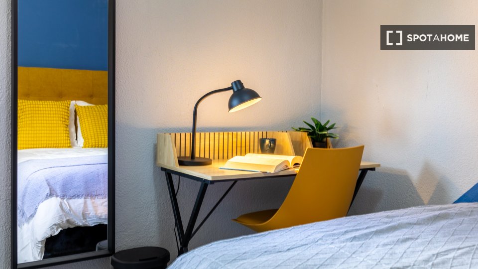 Double room Madrid, 6 beds, 67m² — photo 16