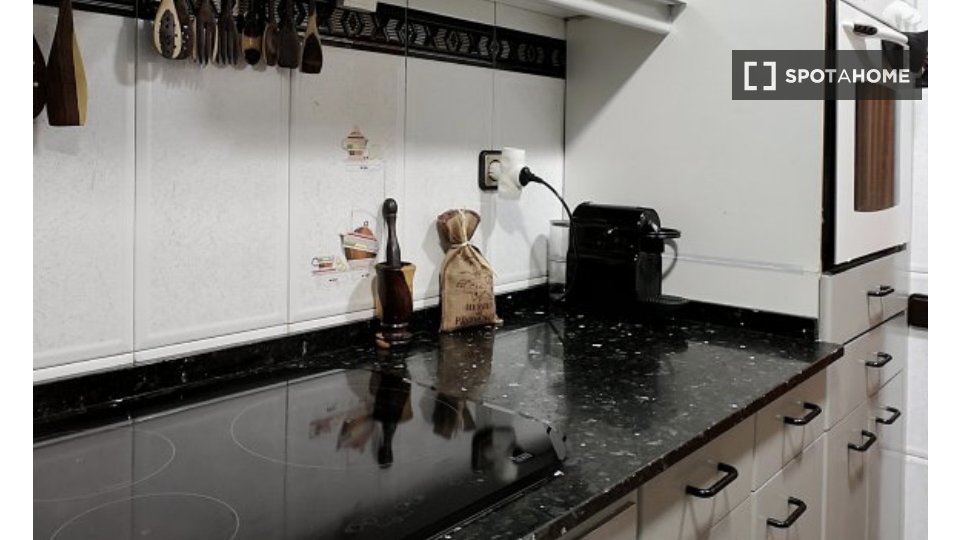 Apartment Barcelona, 3 beds, 90m² — photo 16