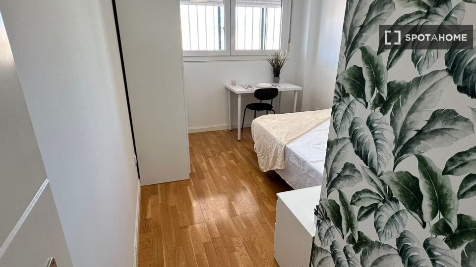 Double room Madrid, 4 beds — photo 7