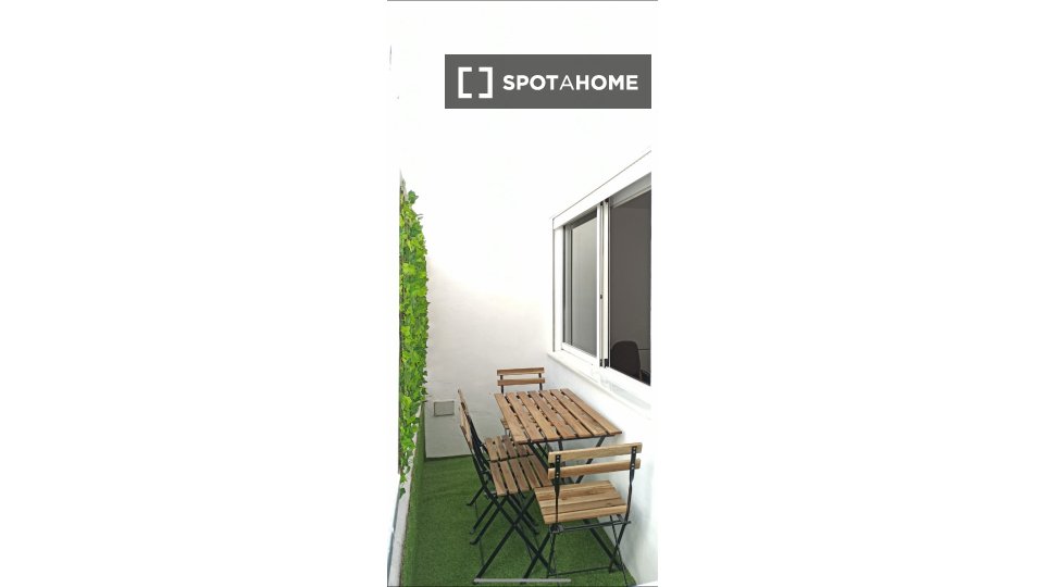 Apartment Alicante, 2 beds, 50m² — photo 3
