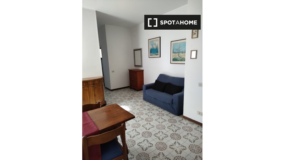 Apartment Rome, 1 bed — photo 4