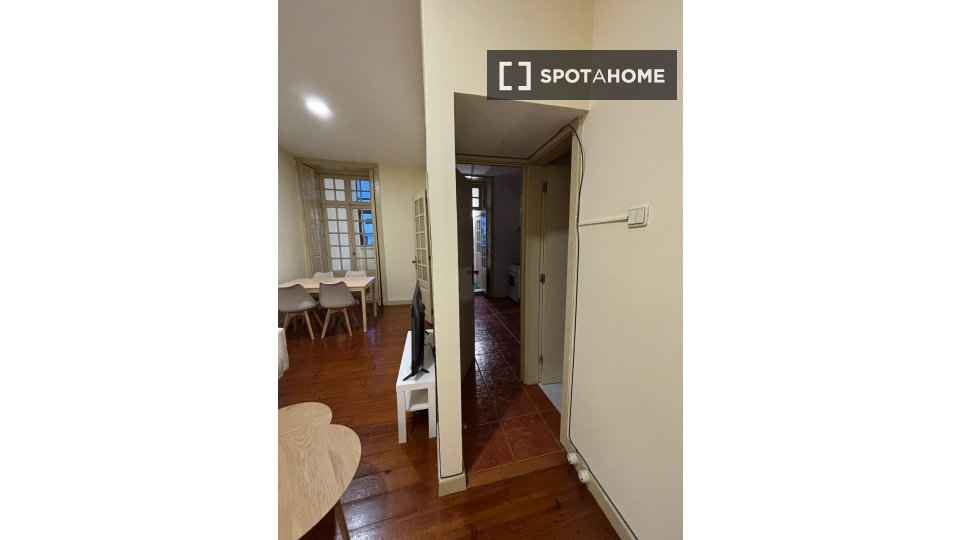 Double room Porto, 3 beds, 120m² — photo 19