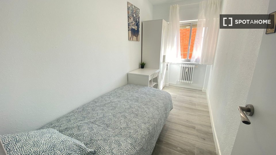 Chambre double Madrid, 7 chambres — photo 8