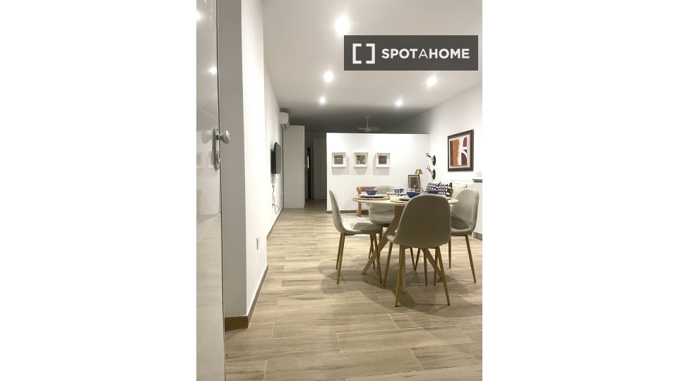 Apartment Seville, 1 bed, 67m² — photo 19