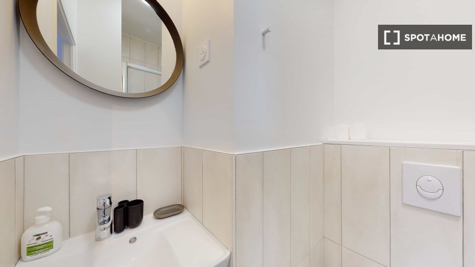 Double room Paris, 19 beds — photo 2