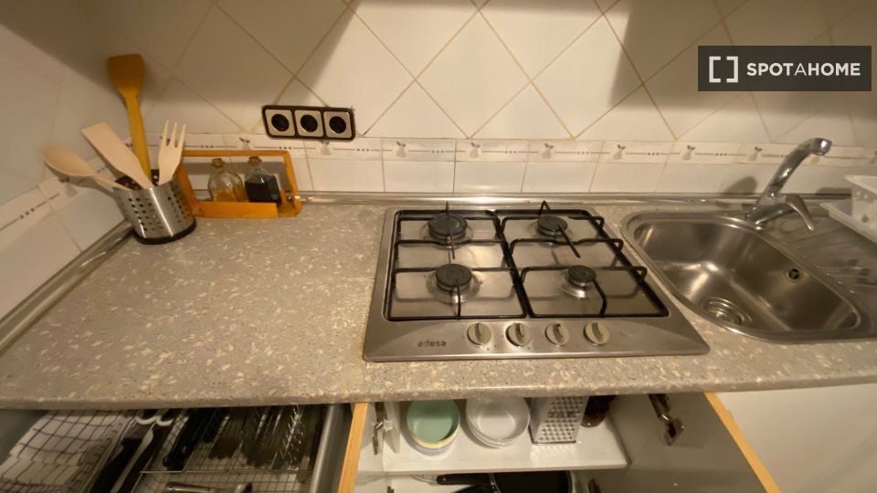 Double room Madrid, 4 beds — photo 7