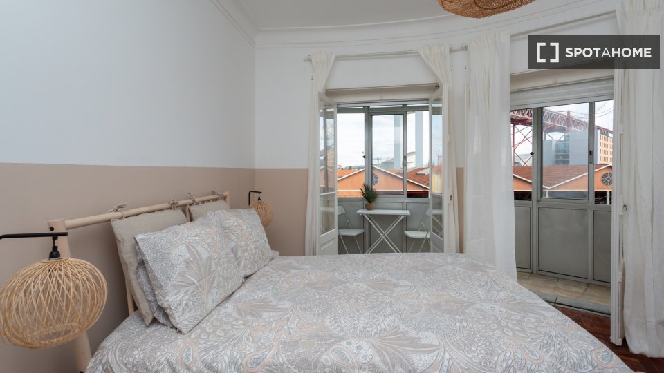 Double room Lisbon, 7 beds — photo 19