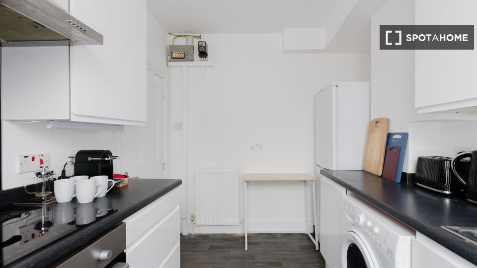 Apartment London, 2 beds — photo 19