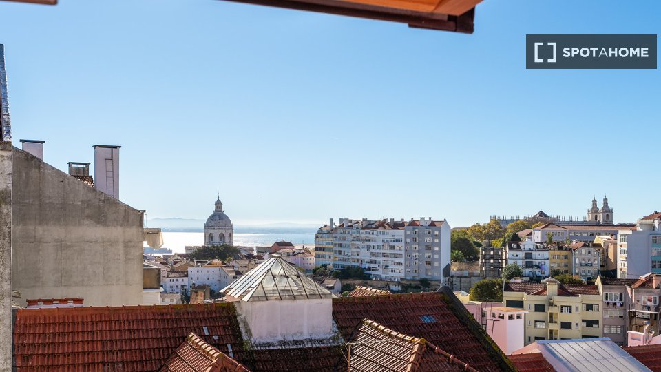 Double room Lisbon, 8 beds — photo 24