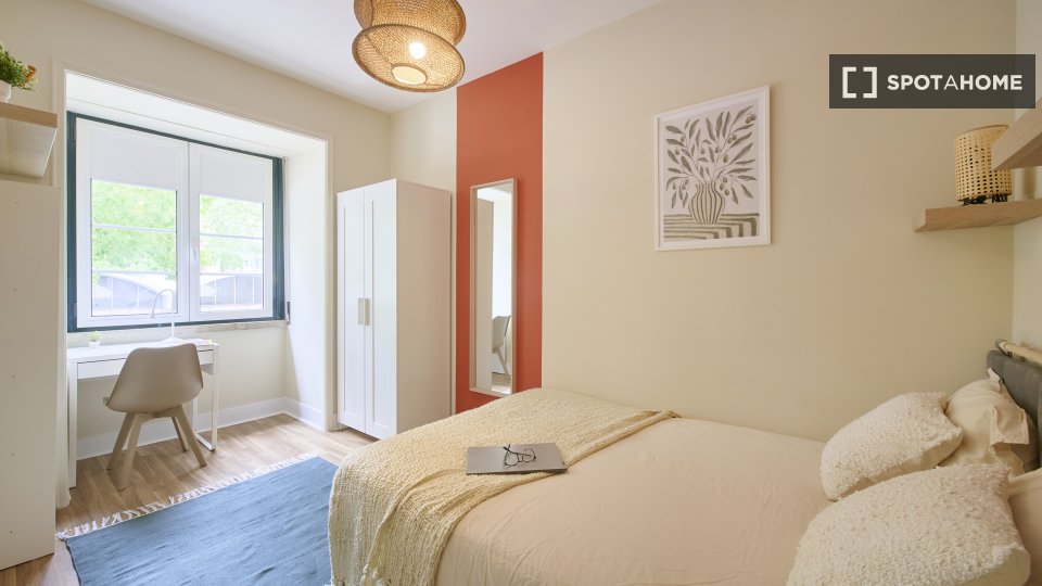 Double room Lisbon, 7 beds — photo 2