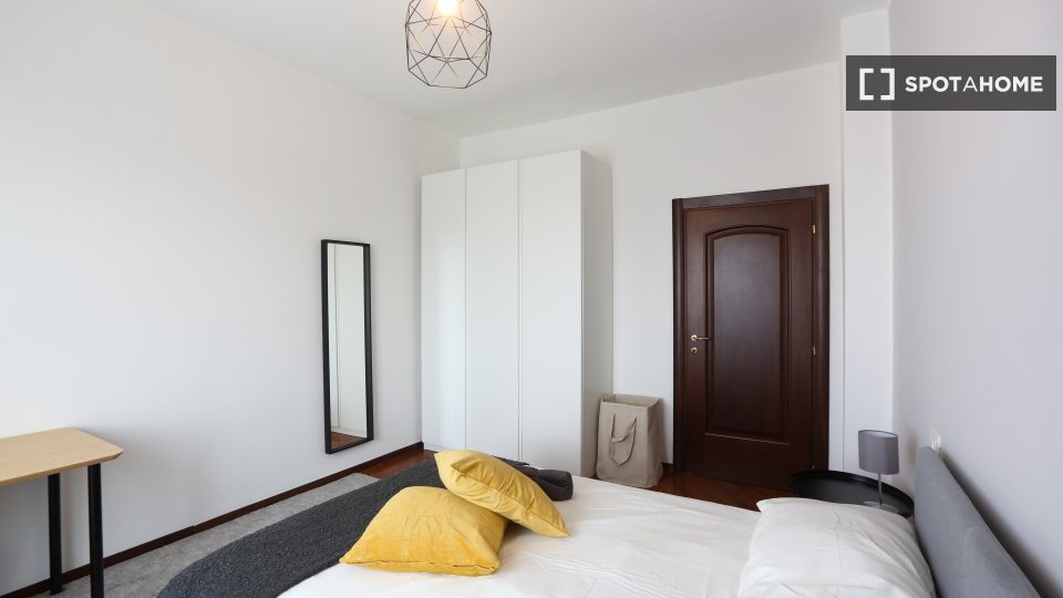 Double room Milan, 5 beds — photo 13