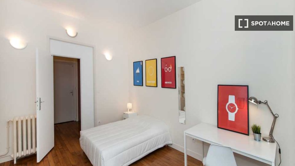 Double room Paris, 4 beds, 80m² — photo 21