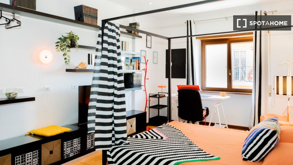 Double room Rome, 5 beds — photo 11
