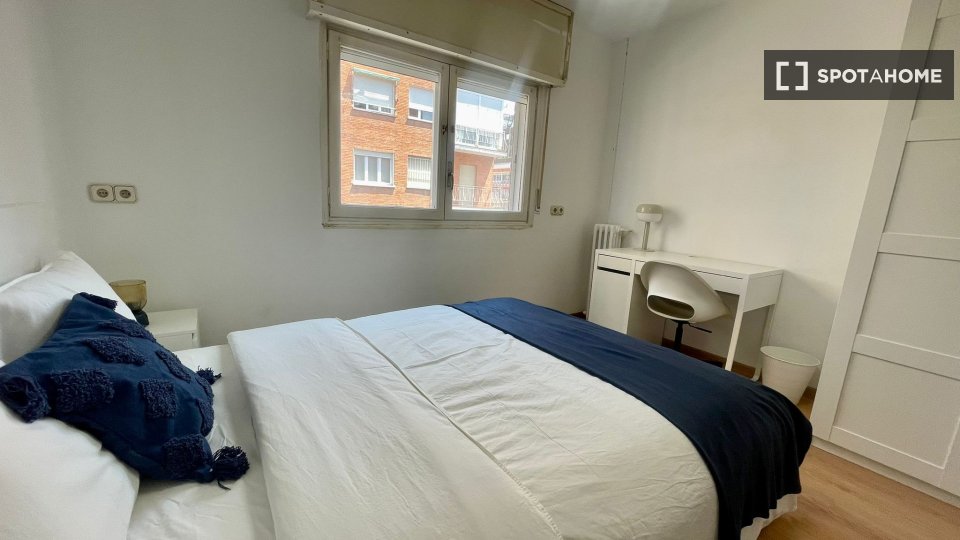 Double room Madrid, 6 beds — photo 19