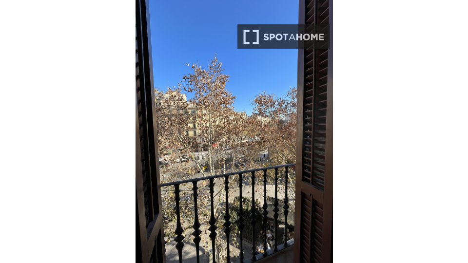 Double room Barcelona, 2 beds, 120m² — photo 3