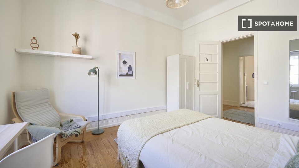 Double room Lisbon, 6 beds — photo 1