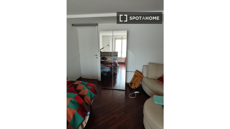 Double room Bologna, 2 beds — photo 11