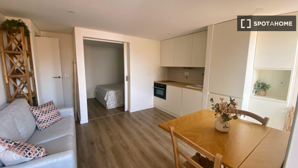 Apartment mono Lisbon, 35m² — photo 26