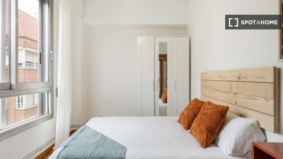 Double room Madrid, 10 beds — photo 22