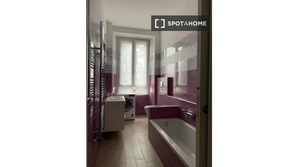 Double room Milan, 3 beds, 100m² — photo 3