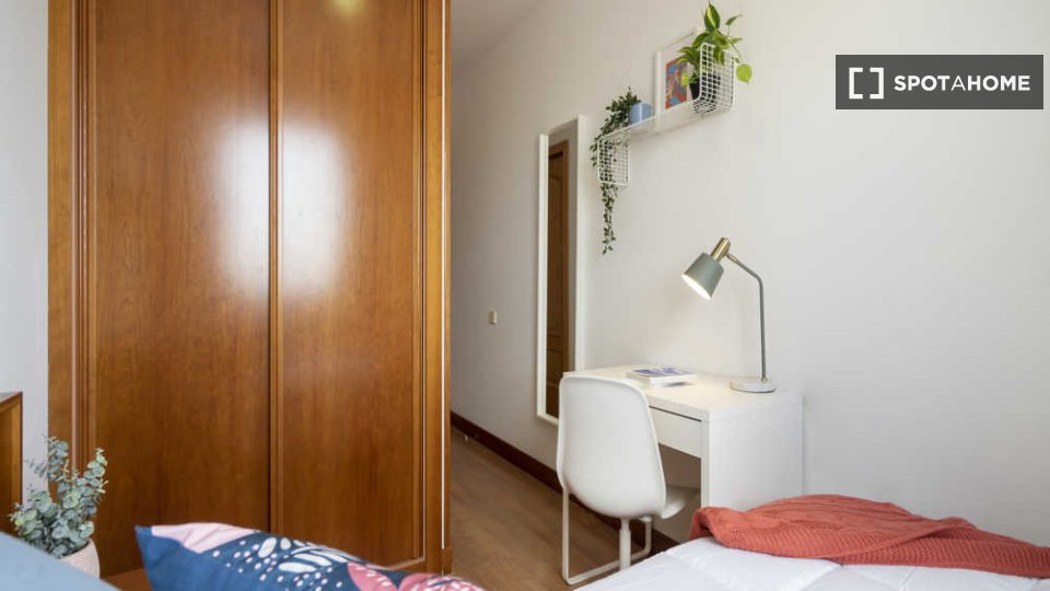 Double room Madrid, 12 beds — photo 66