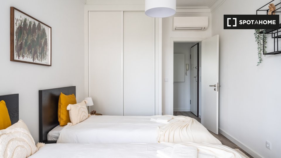 Apartment Lisbon, 2 beds — photo 10