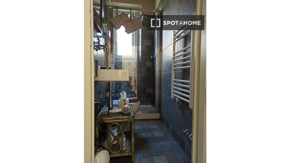 Double room Florence, 3 beds, 160m² — photo 12