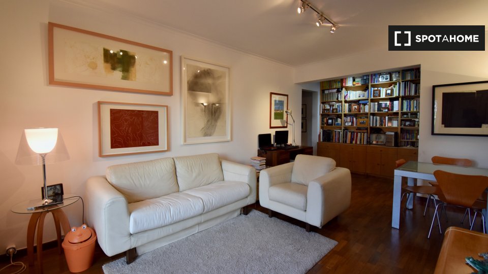 Apartment Lisbon, 1 bed, 74m² — photo 1