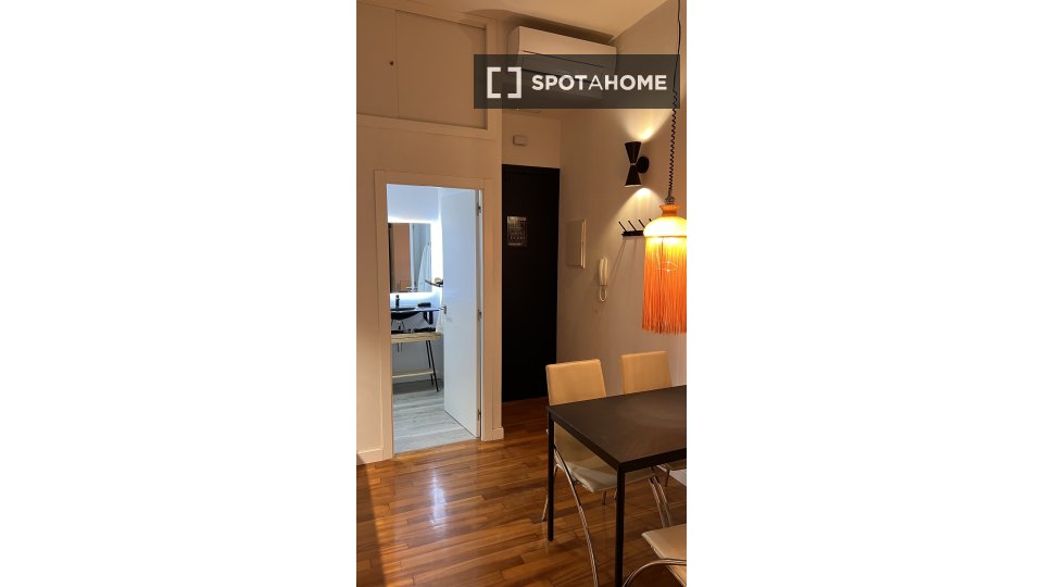 Apartment mono Madrid, 45m² — photo 2
