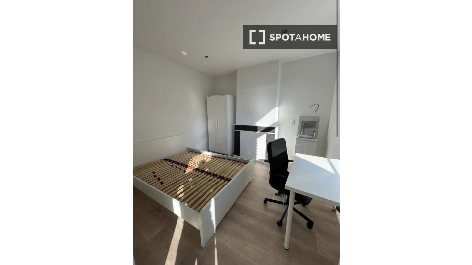 Double room Liege, 5 beds — photo 15