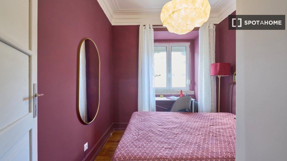 Double room Lisbon, 4 beds — photo 5