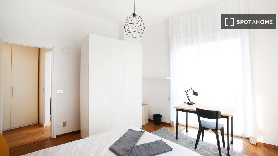 Double room Milan, 7 beds, 180m² — photo 2