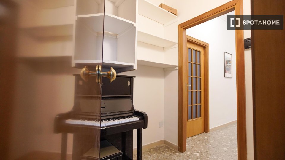 Double room Naples, 5 beds — photo 14