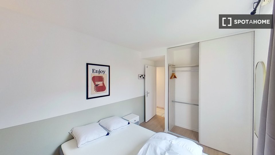Double room Paris, 12 beds — photo 1