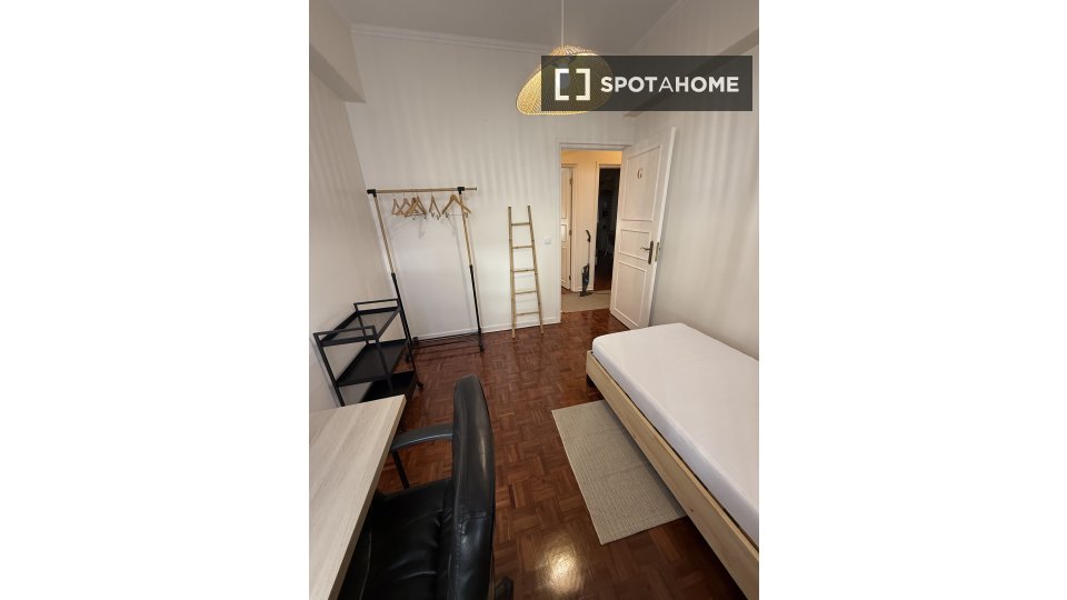Double room Lisbon, 7 beds, 150m² — photo 19