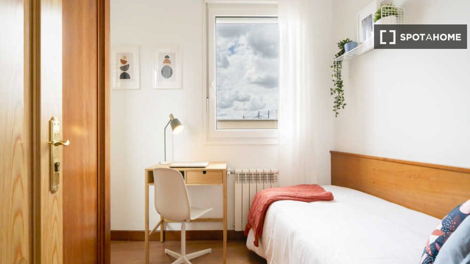 Double room Madrid, 12 beds — photo 54