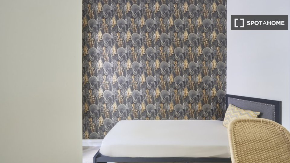 Double room Lisbon, 5 beds — photo 3