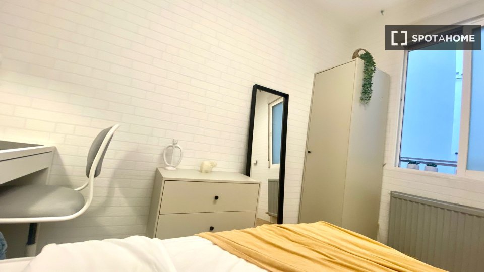 Double room Madrid, 5 beds — photo 6