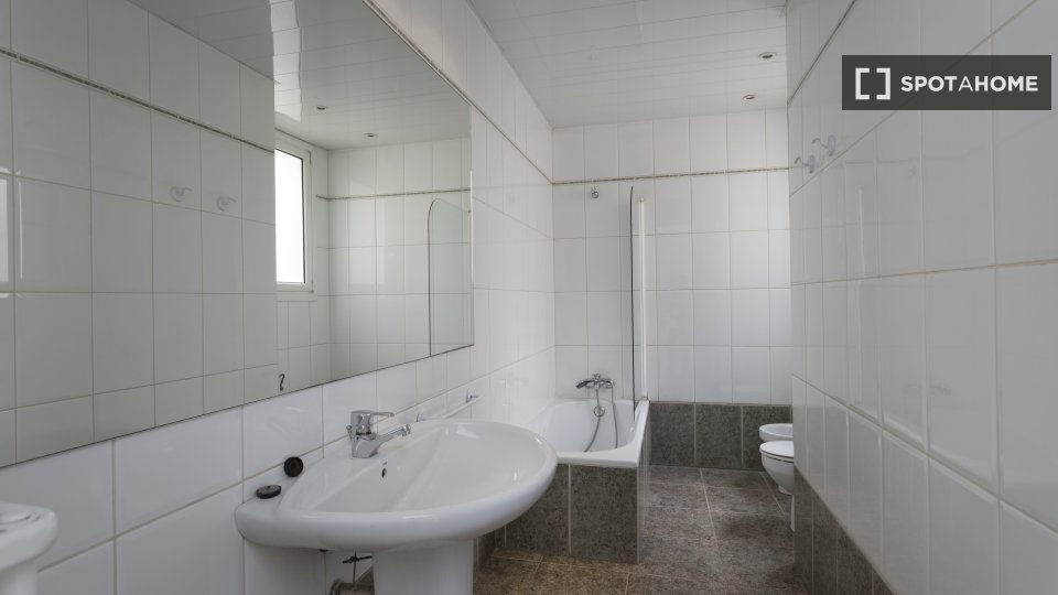 Double room Barcelona, 5 beds, 100m² — photo 17