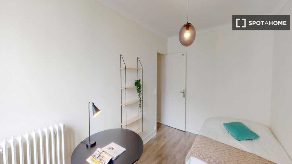 Double room Paris, 6 beds, 110m² — photo 14