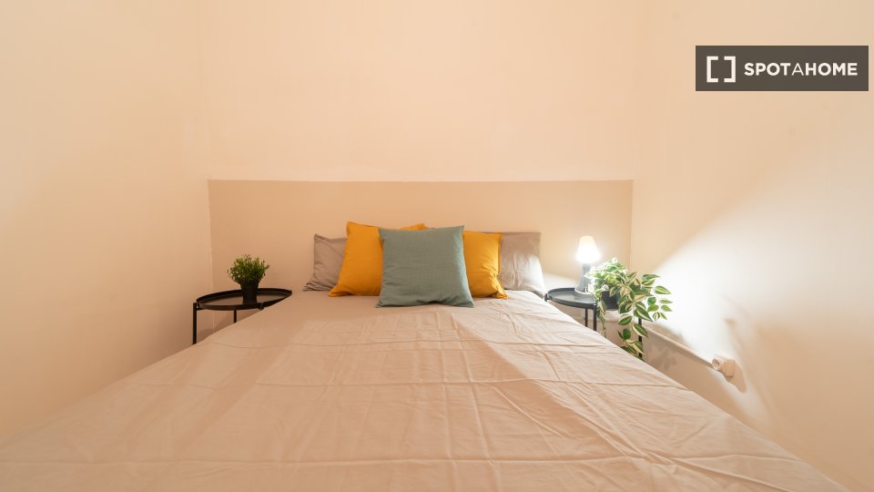 Double room Barcelona, 7 beds, 200m² — photo 5