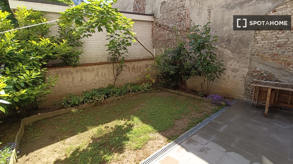 Apartment Brussels, 1 bed, 50m² — photo 1
