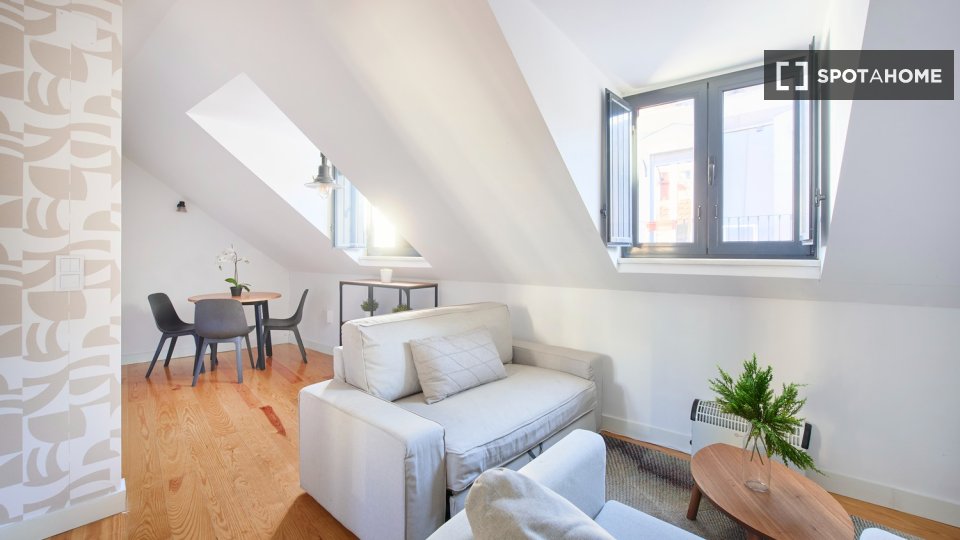 Apartment Lisbon, 1 bed — photo 12