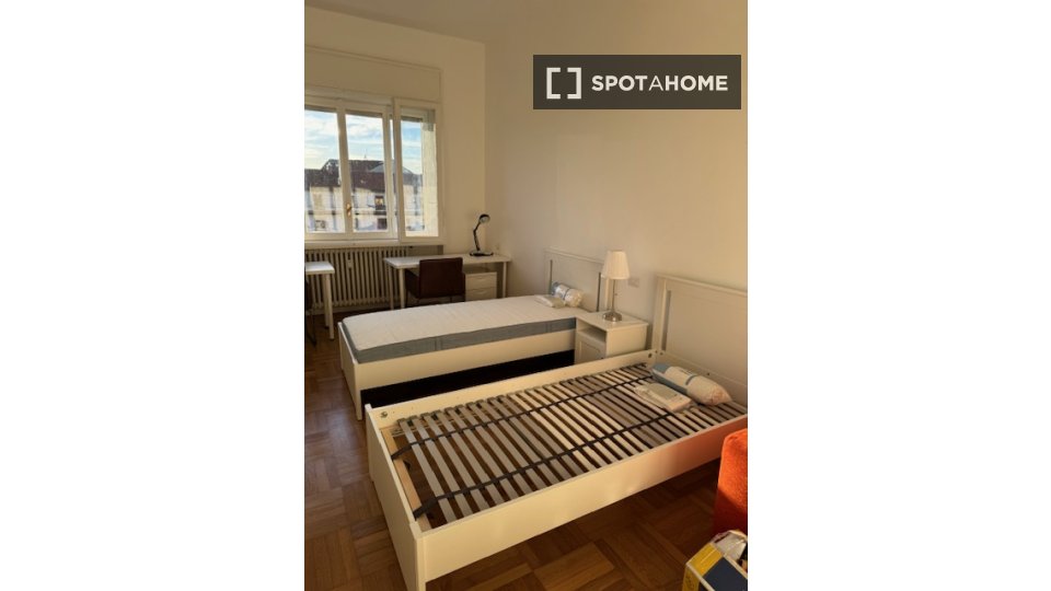 Double room Milan, 2 beds, 90m² — photo 9