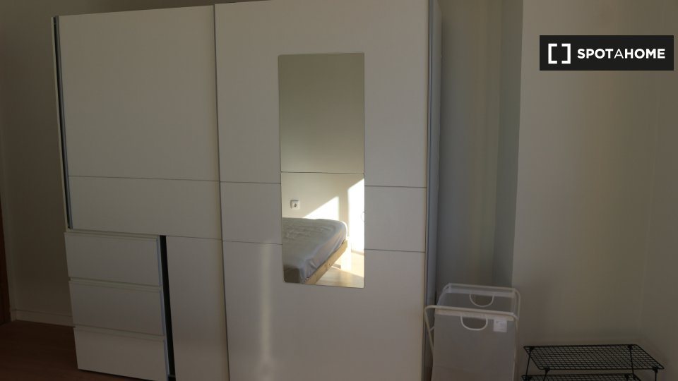 Double room Porto, 6 beds, 300m² — photo 4