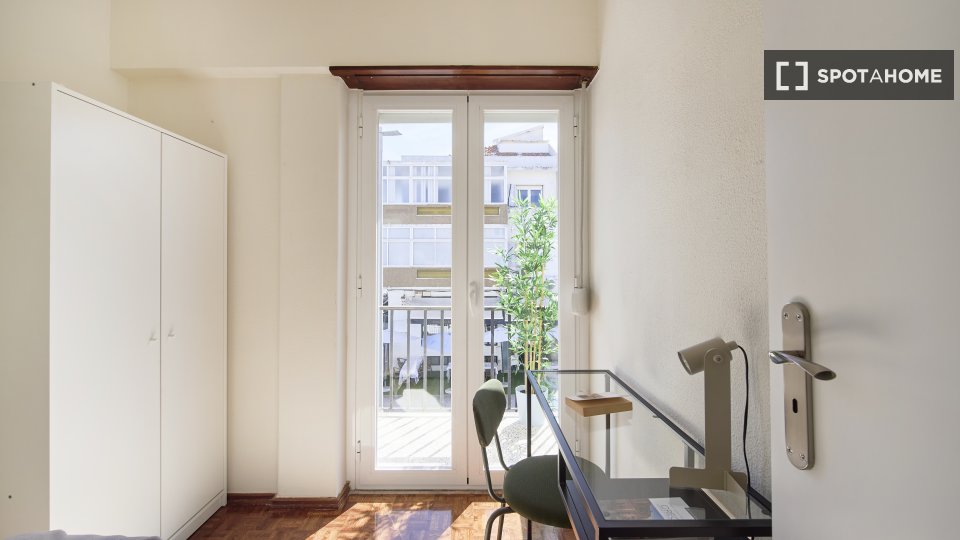 Double room Lisbon, 10 beds — photo 17