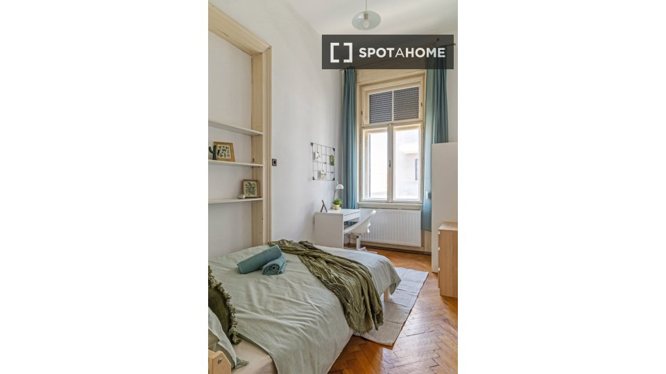 Double room Budapest, 4 beds, 105m² — photo 8