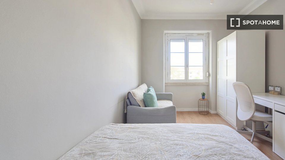 Double room Lisbon, 6 beds — photo 3