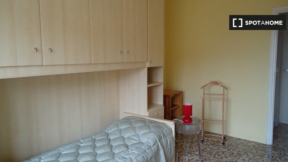 Double room Milan, 1 bed — photo 5